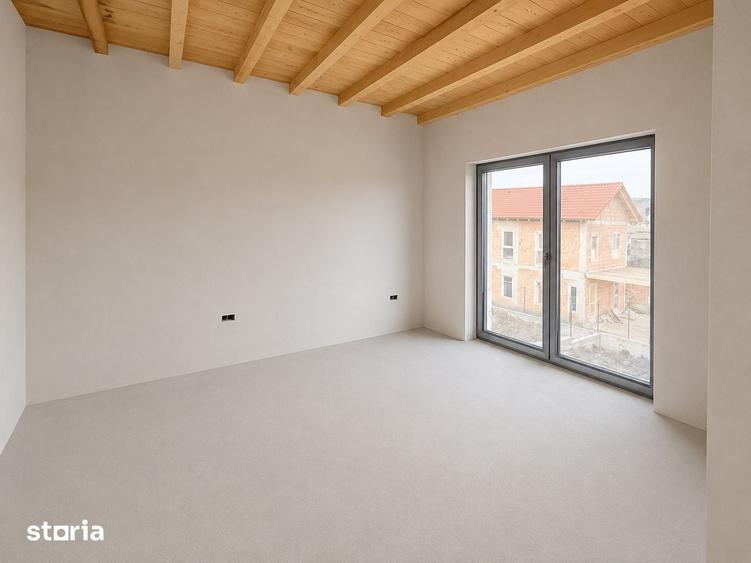 Casă cu 4 camere cu Teren 500 Mp în Chinteni