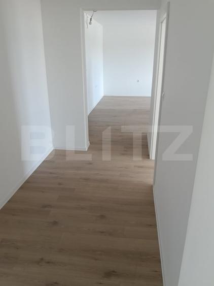 Apartament cu 3 camere decomandat în Libertății