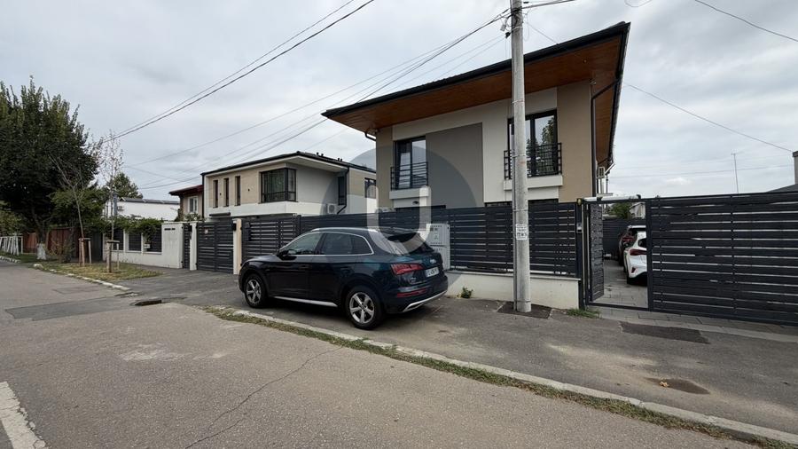 Casă individuală cu 4 camere cu Canalizare în Străulești
