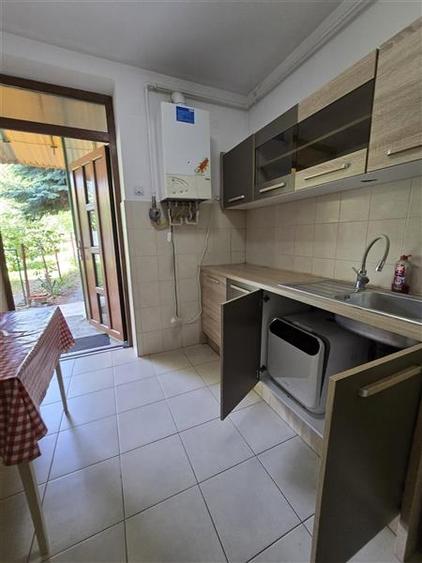 Apartament cu 3 camere decomandat în Semicentral