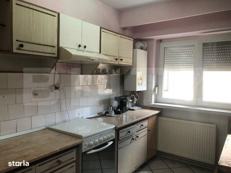 Apartament cu 3 camere decomandat în Central
