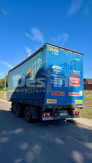 Spațiu comercial, de 85 mp, în Central