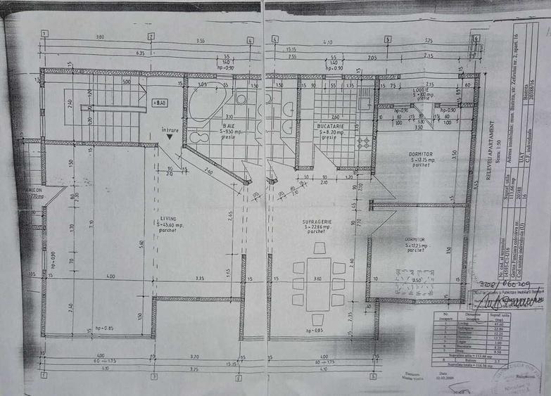 Apartament cu 3 camere semidecomandat în Central