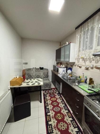 Casă individuală cu 5 camere cu Canalizare în Sud-Est