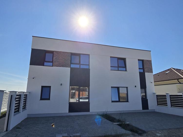 Casă cu 4 camere cu Teren 277 Mp în Torontalului