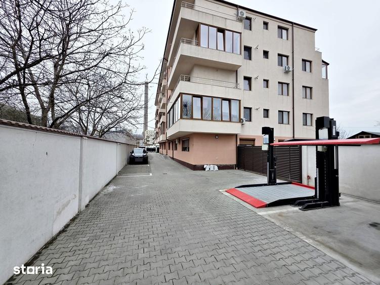 Apartament cu 2 camere decomandat în Metalurgiei