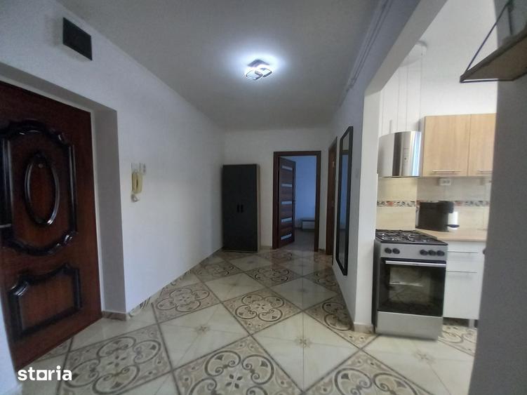 Apartament cu 2 camere decomandat în Progresul