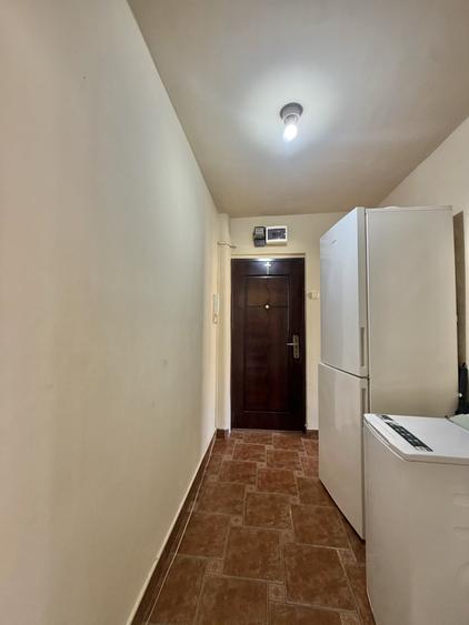 Apartament cu 2 camere nedecomandat, mobilat în Dâmbovița