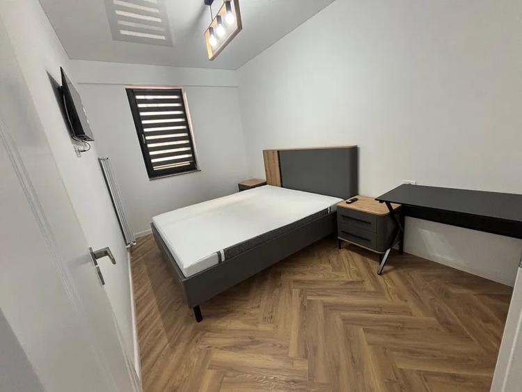 Apartament cu 2 camere decomandat, mobilat în Universitate