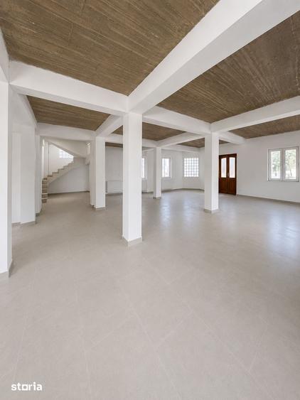Spațiu comercial, de 500 mp, în Central
