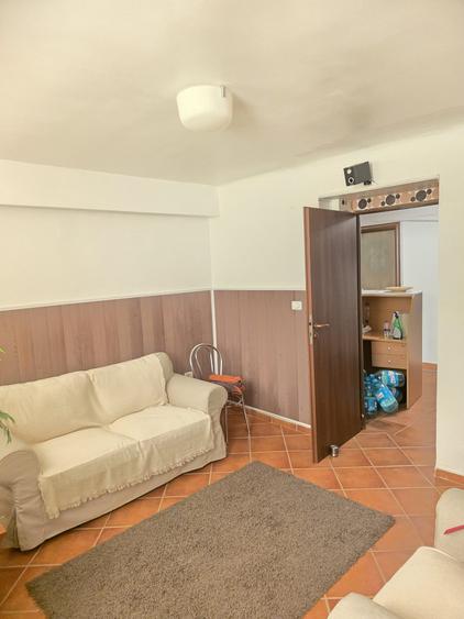 Apartament cu 3 camere decomandat în Universitate