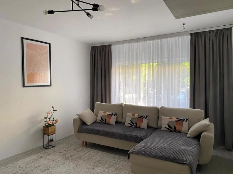 Apartament cu 2 camere decomandat în Trivale