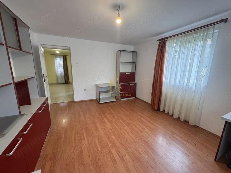 Casă cu 3 camere cu Teren 337 Mp în Central