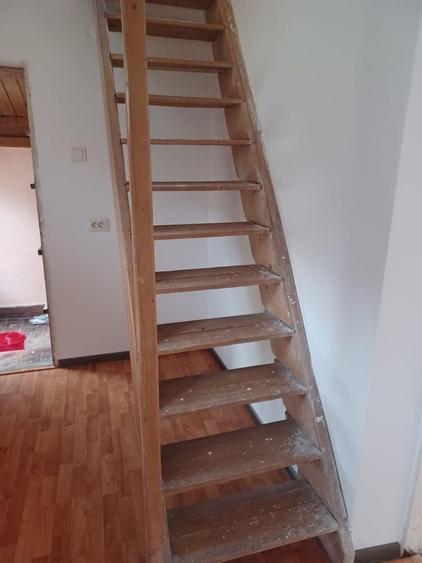 Casă cu 4 camere în Central