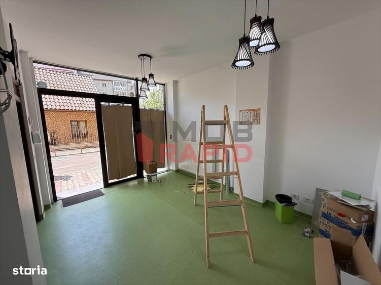 Spațiu comercial, de 64 mp, în Central
