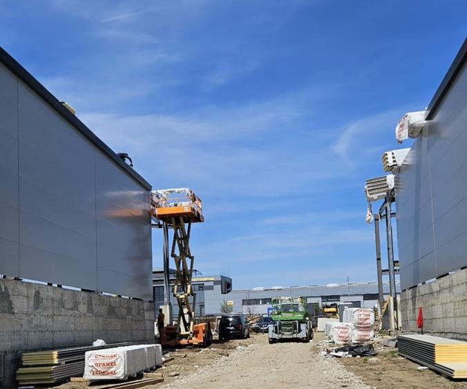 Spațiu industrial, de 600 mp, în Afumați