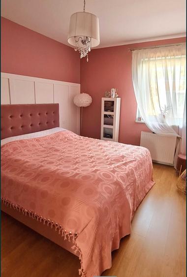 Apartament cu 3 camere decomandat în Chitila