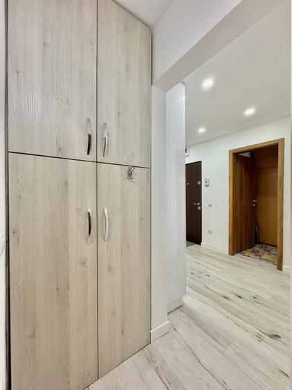 Apartament cu 4 camere decomandat, mobilat în Valea Aurie