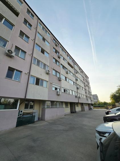 Apartament cu 2 camere semidecomandat în Berceni