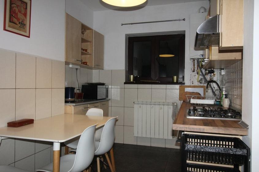 Apartament cu 3 camere decomandat, mobilat în Dorobanți