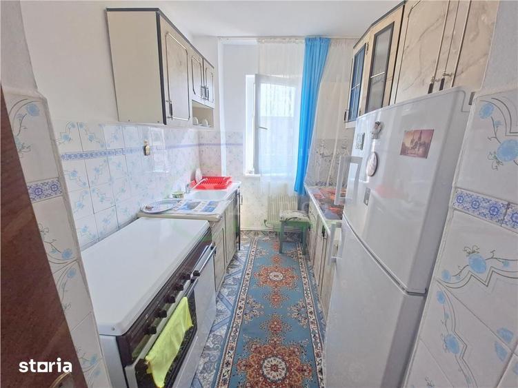 Apartament cu 3 camere în Mioriței