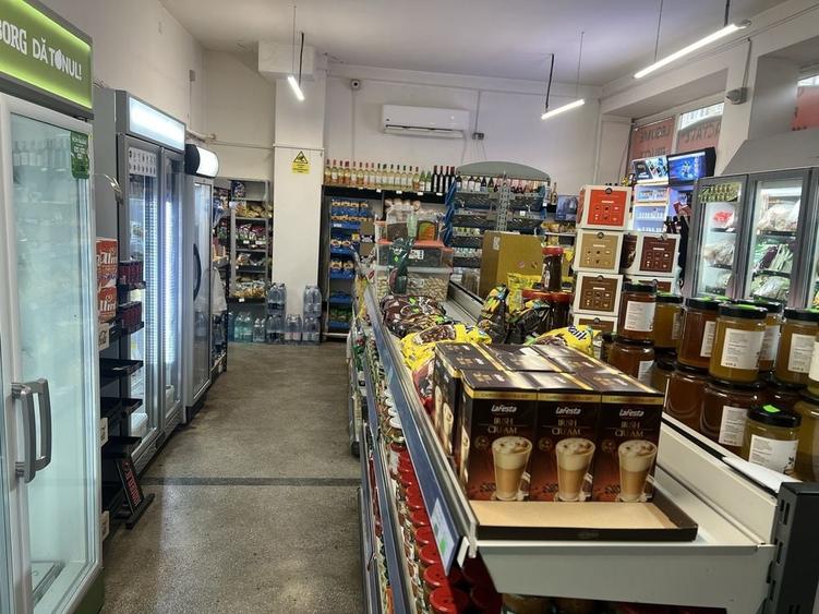 Spațiu comercial, de 110 mp, în Central