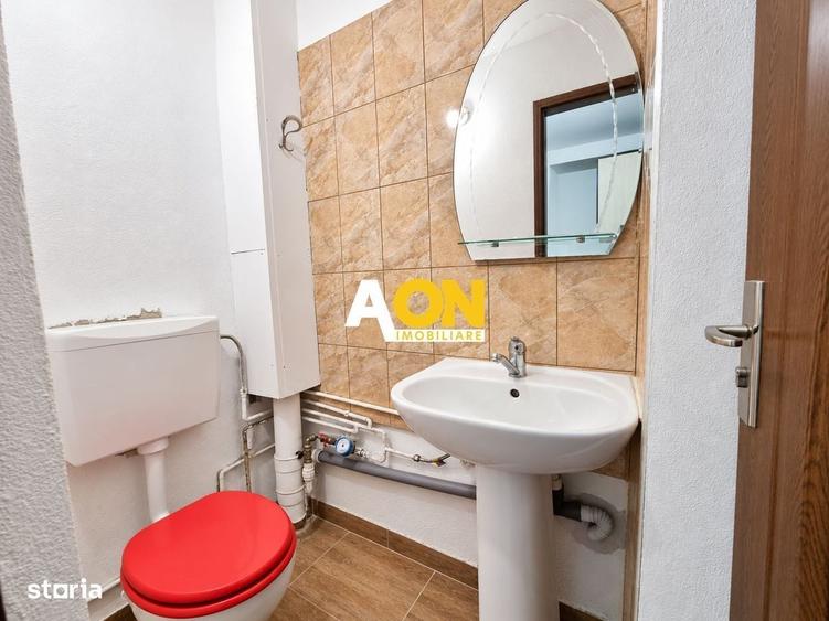 Apartament cu 3 camere decomandat în Cetate