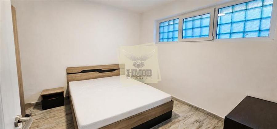 Apartament cu 3 camere semidecomandat, mobilat în Turnișor