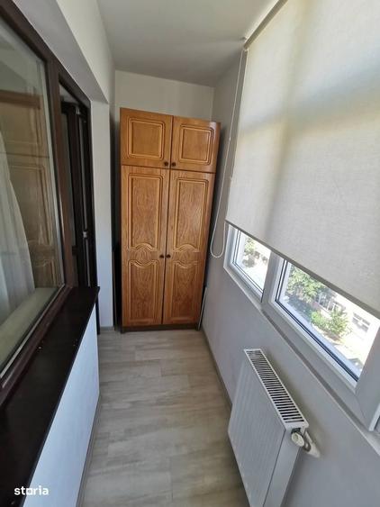 Apartament cu 3 camere decomandat în Obor