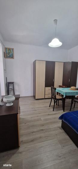Apartament cu 2 camere decomandat în Piața Unirii