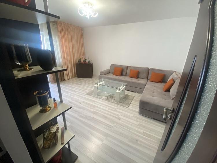 Apartament cu 2 camere decomandat în Vitan