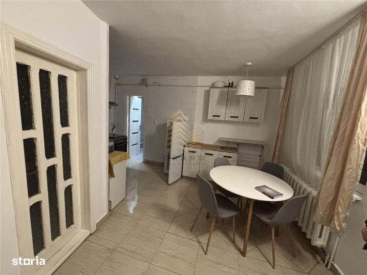 Apartament cu 2 camere decomandat în Periferie