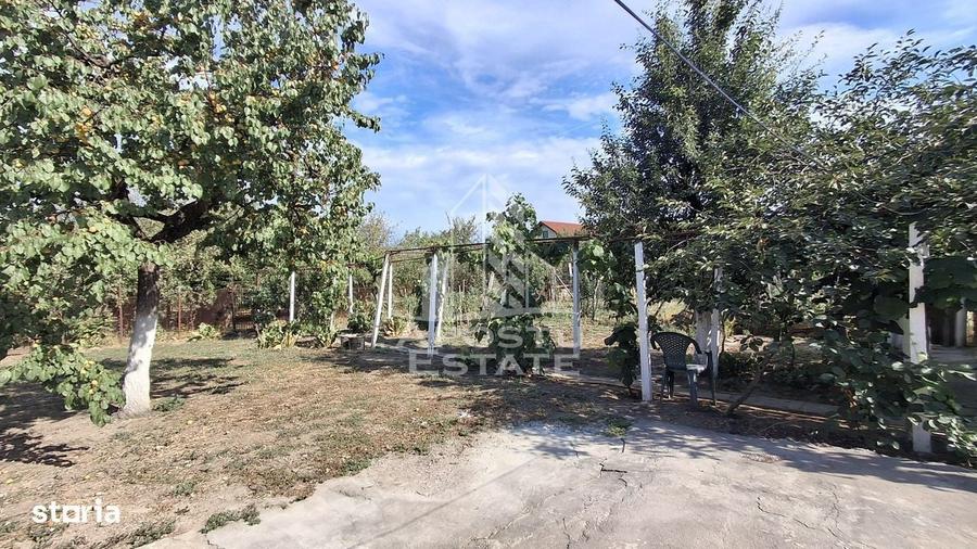 Casă cu 4 camere cu Teren 360 Mp în Micălaca