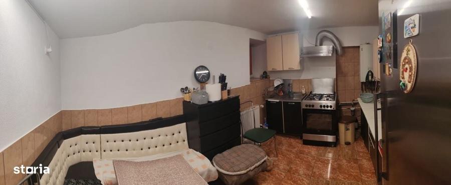 Apartament cu 2 camere în Badea Cârțan