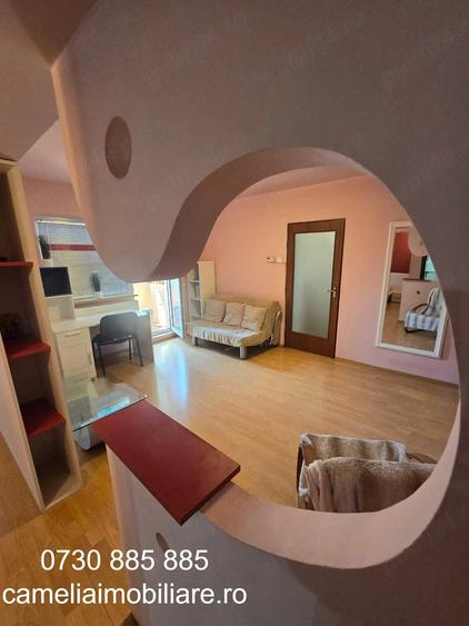 Apartament cu 4 camere semidecomandat în Gorjului