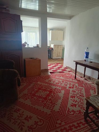 Casă cu 2 camere cu Teren 500 Mp în Bucu