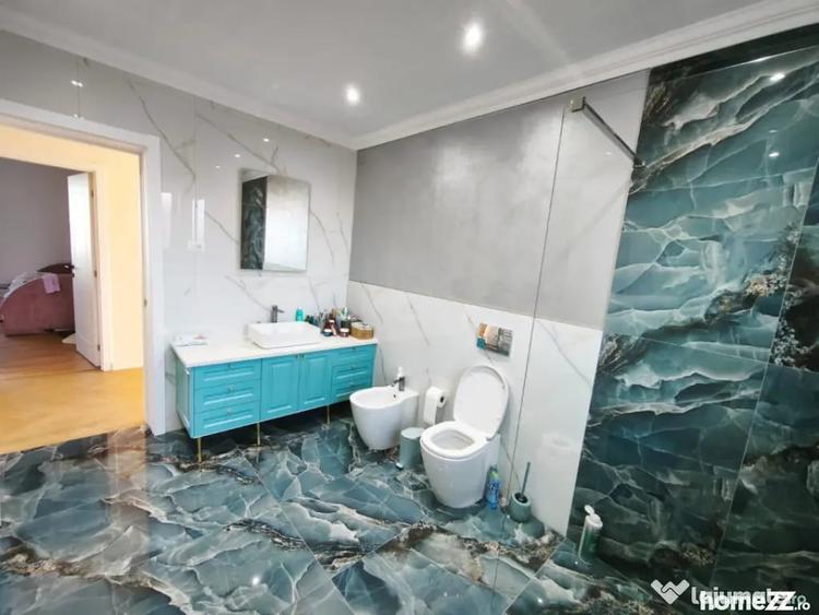 Casă cu 5 camere cu Teren 2000 Mp în Volovăț