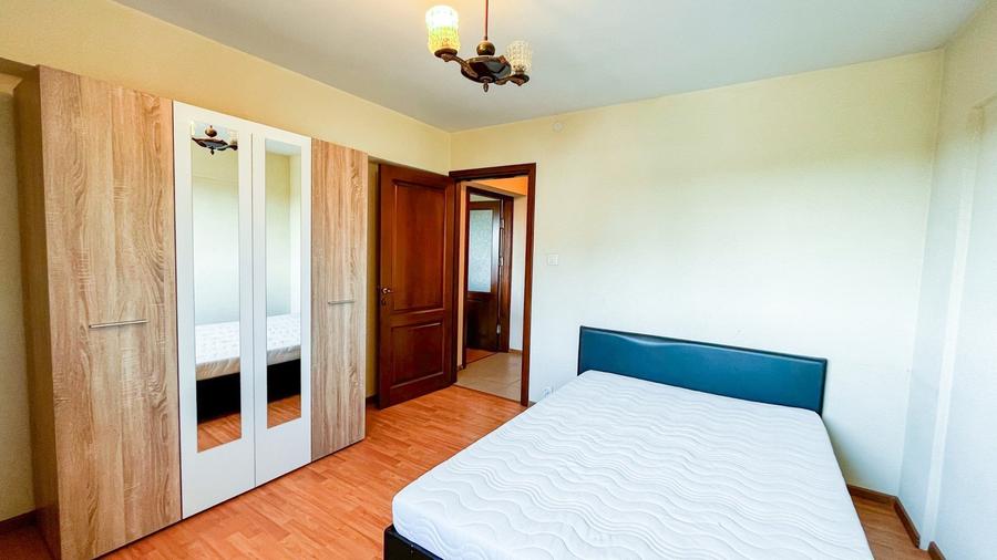 Apartament cu 3 camere semidecomandat, mobilat în Militari