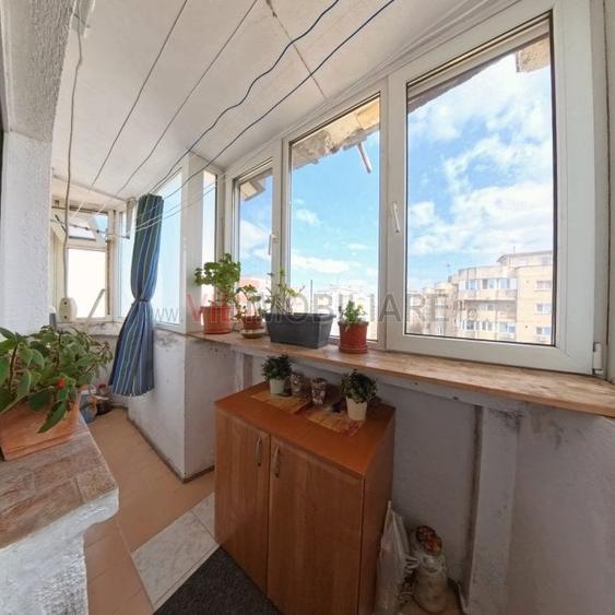 Apartament cu 4 camere decomandat, mobilat în 13 Septembrie