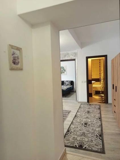 Apartament cu 2 camere decomandat, mobilat în P-ța Romană