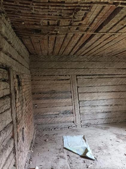 Casă cu 3 camere cu Teren 3900 Mp în Poiana Stampei