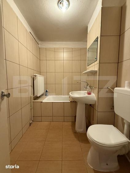 Apartament cu 3 camere decomandat în Micro 17