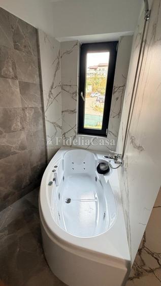 Apartament cu 3 camere în Păcurari