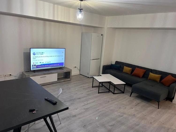 Apartament cu 2 camere semidecomandat în Calea Moldovei