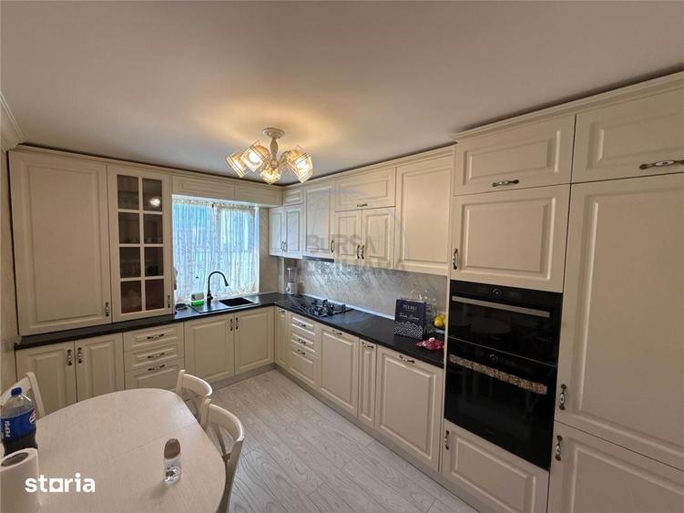 Apartament cu 4 camere decomandat în Ultracentral