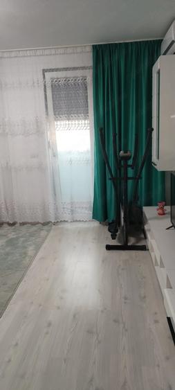 Apartament cu 2 camere decomandat în Giroc