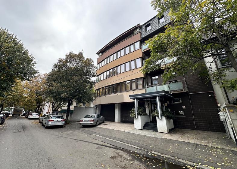 Birou, de 870 mp, în Cotroceni
