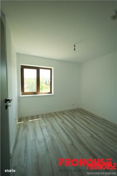 Casă cu 4 camere în Luncani