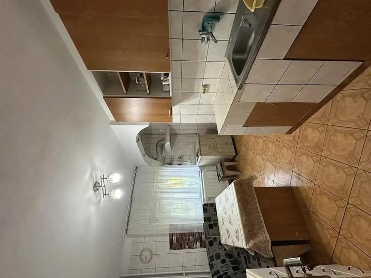 Apartament cu 2 camere semidecomandat în Mihai Bravu