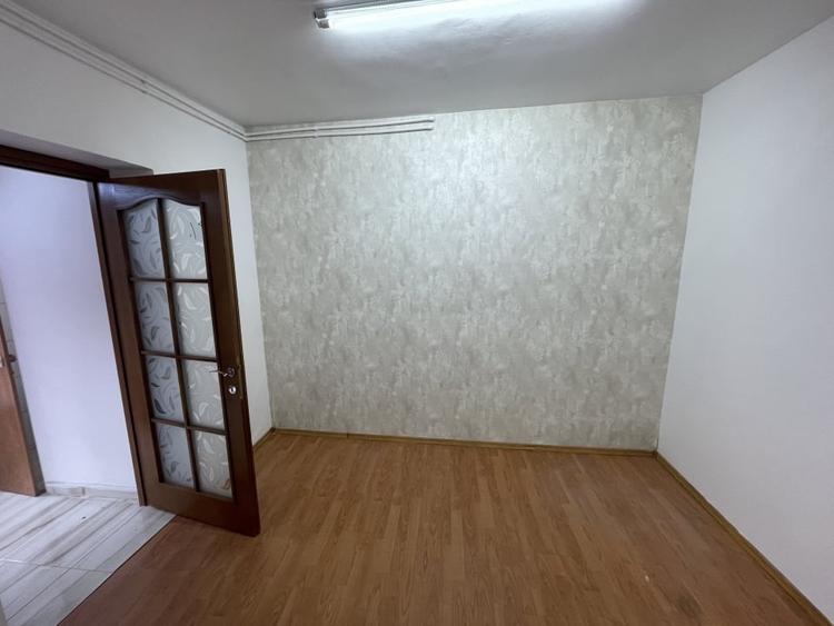 Birou, de 40 mp, în Lizeanu